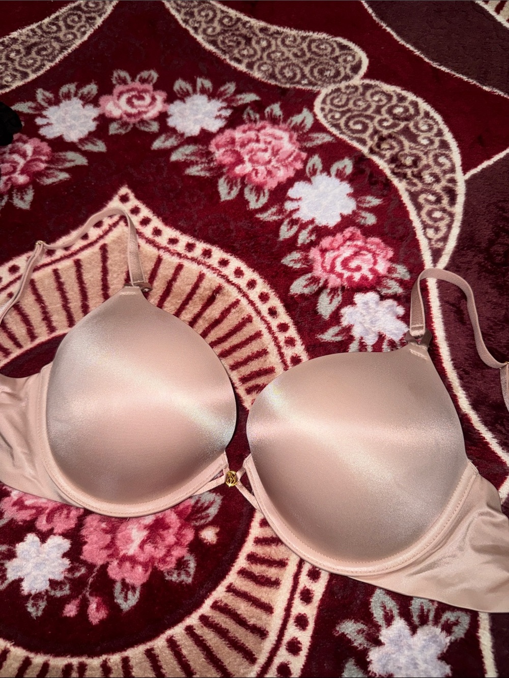 Victoria's Secret bombshell Light Nude Smooth T-Shirt Bra adds 2 cup size